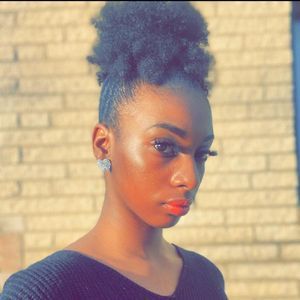 Meet your Posher, Tina